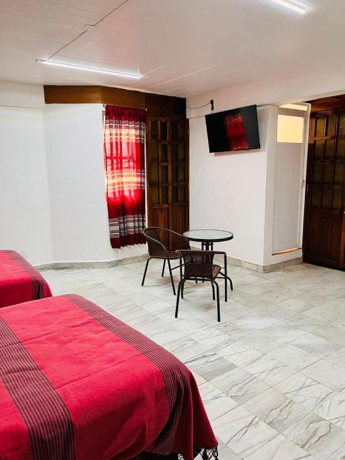 Habitaciones Leonor Oaxaca Bagian luar foto